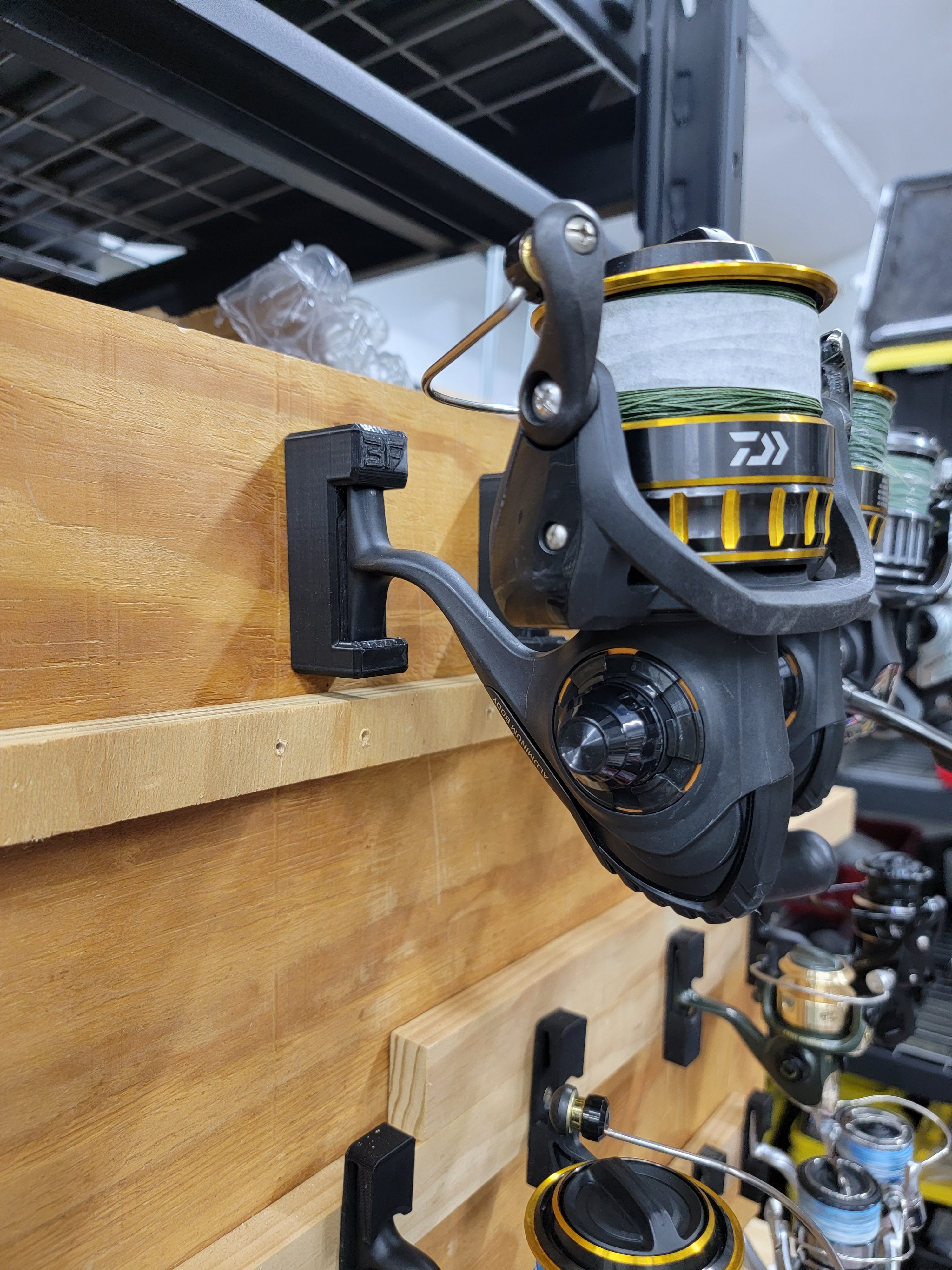 baitcast reel mount Wall Pflueger Monarch Low Profile Abu Garcia adjustable magnetic and 6 Reel:Size: 100 | Gear: 7.3:1